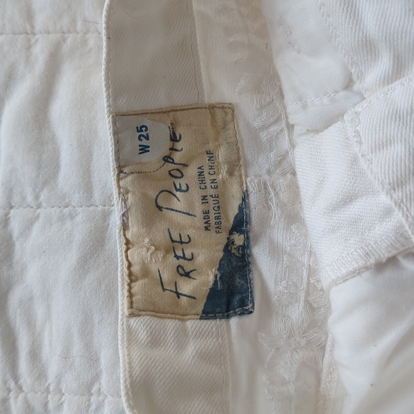 Free People | Embroidered Shorts | 25 - Picture 4 of 6